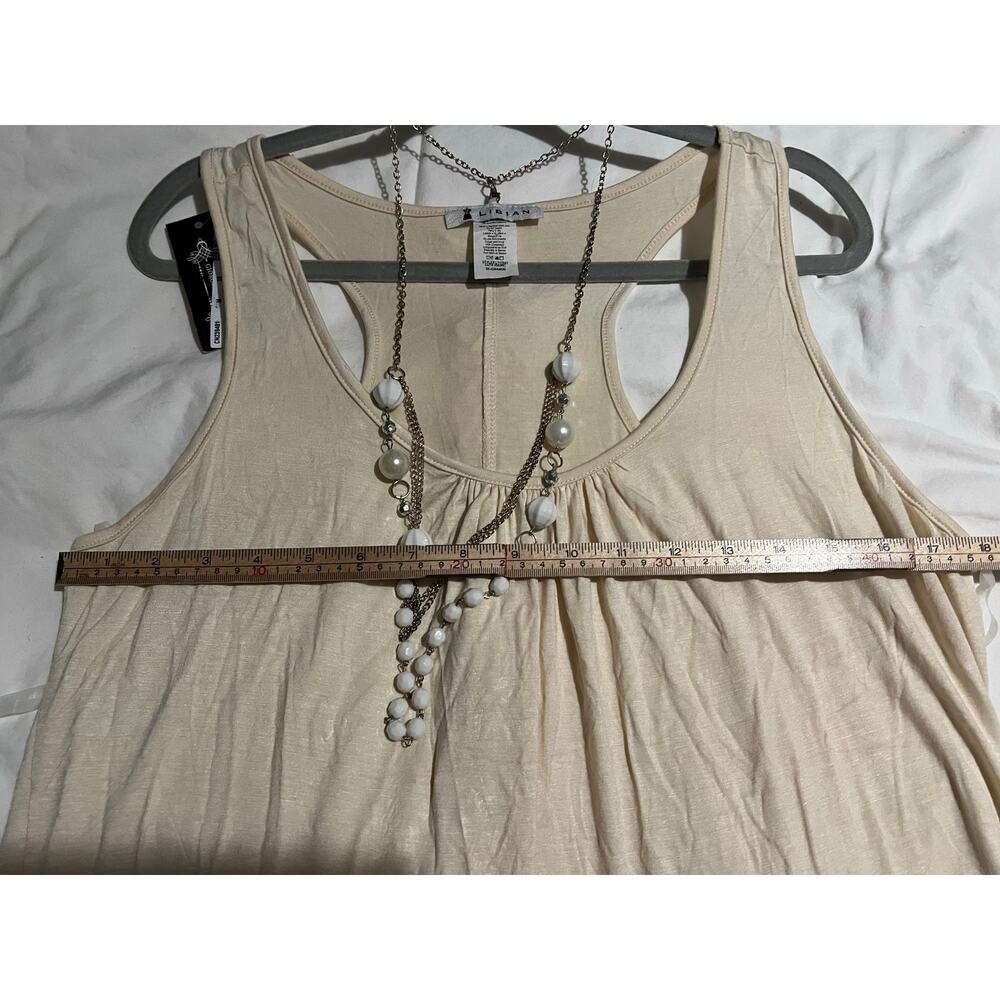 cream-colored tank top racerback
 and scoop neckline the brand Libian size 3xl - Picture 5 of 7